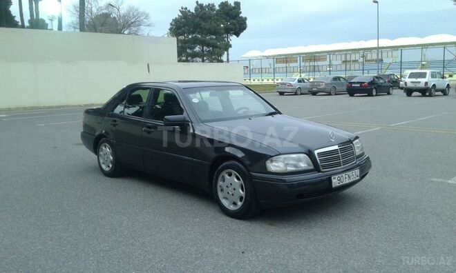 Mercedes C 200 1995, 240,000 km - 2.0 l - Sumqayıt