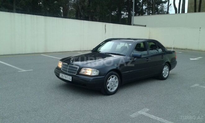 Mercedes C 200 1995, 240,000 km - 2.0 l - Sumqayıt