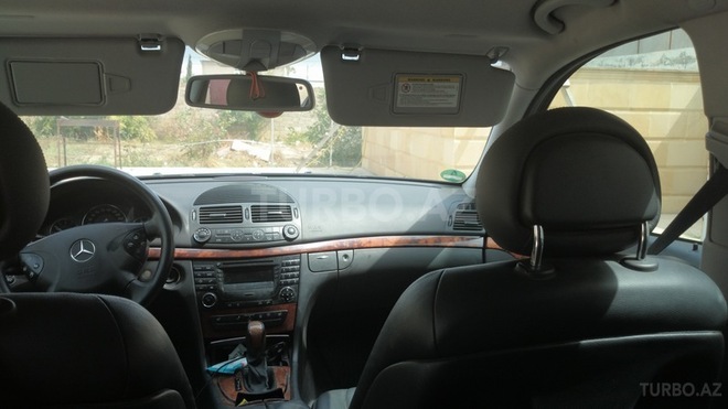 Mercedes E 240 2004, 186,000 km - 2.6 l - Bakı