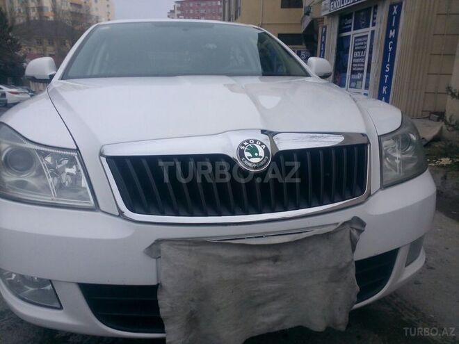 Skoda Octavia 2012, 274,000 km - 1.2 l - Bakı