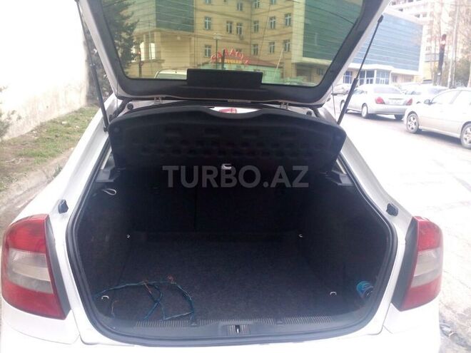 Skoda Octavia 2012, 274,000 km - 1.2 l - Bakı