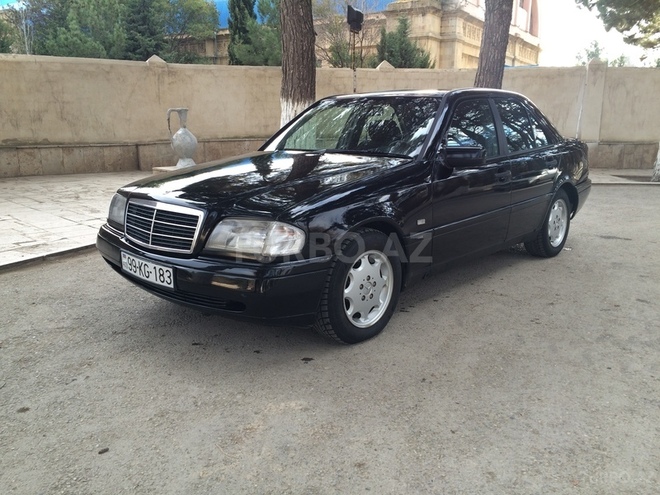 Mercedes C 200 1994, 250,000 km - 2.0 l - Sumqayıt