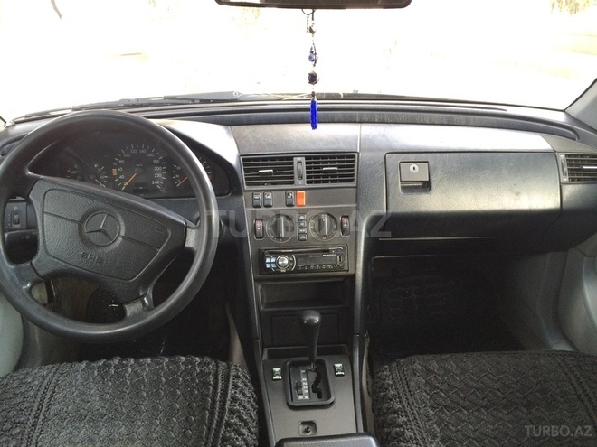 Mercedes C 200 1994, 250,000 km - 2.0 l - Sumqayıt