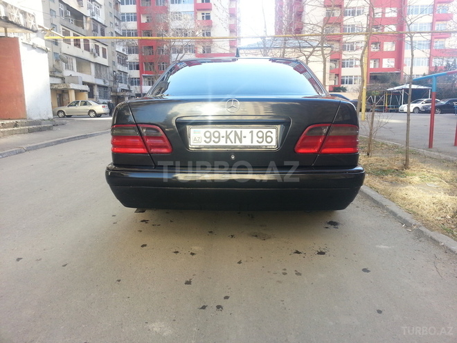 Mercedes E 200 1999, 178,600 km - 2.0 l - Bakı