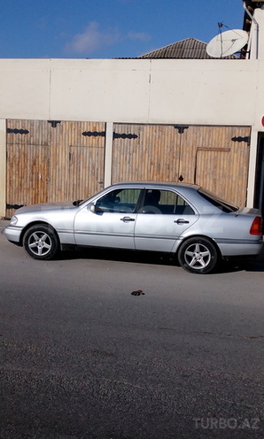 Mercedes C 220 1995, 400,000 km - 2.2 l - Bakı