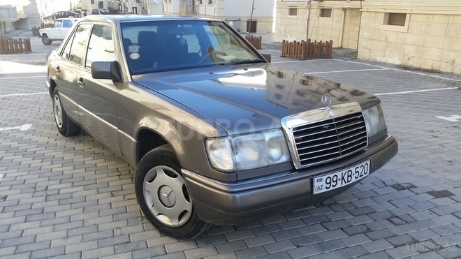 Mercedes E 200 1992, 379,125 km - 2.0 л - Bakı