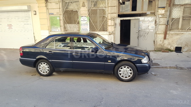Mercedes C 220 1995, 231,300 km - 2.2 l - Bakı