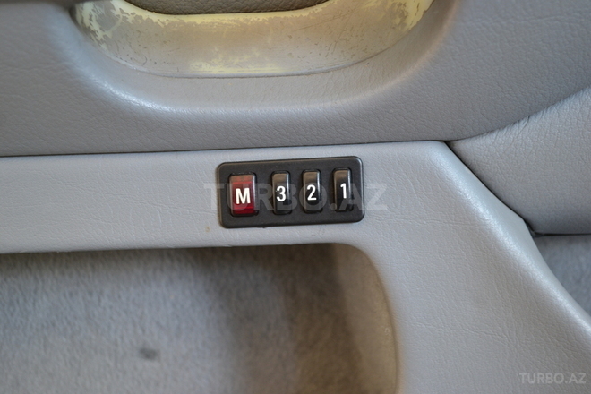 BMW 528 1997, 380,000 km - 2.8 l - Şəki