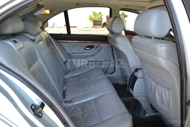 BMW 528 1997, 380,000 km - 2.8 l - Şəki