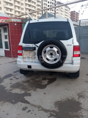 Mitsubishi Pajero io 1999, 233,000 km - 1.8 l - Bakı