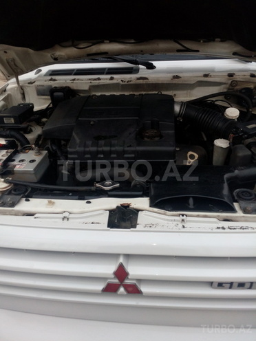 Mitsubishi Pajero io 1999, 233,000 km - 1.8 l - Bakı