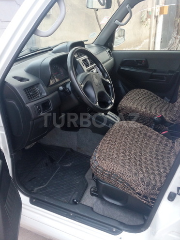 Mitsubishi Pajero io 1999, 233,000 km - 1.8 l - Bakı