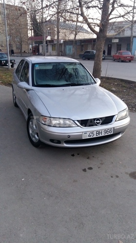 Opel Vectra 2000, 230,000 km - 1.6 l - Mingəçevir