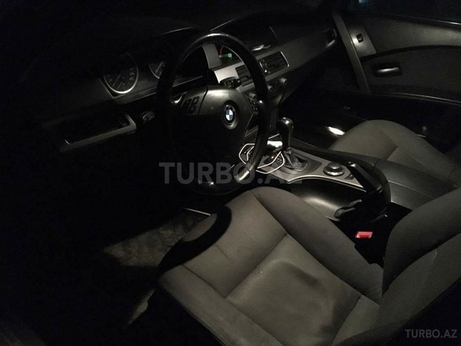 BMW 520 2004, 250,000 km - 2.2 л - Bakı