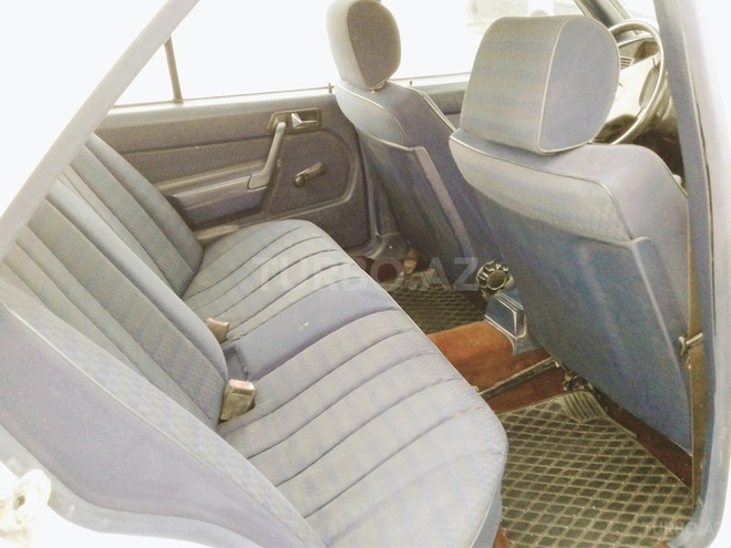Mercedes 190 1992, 275,000 km - 2.0 l - Bakı