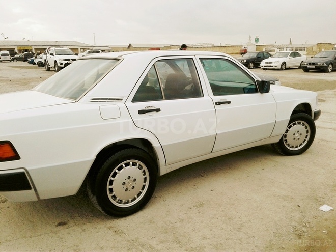 Mercedes 190 1992, 275,000 km - 2.0 l - Bakı