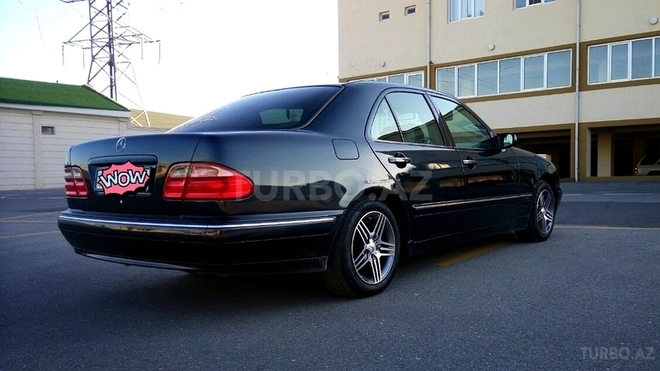 Mercedes E 240 1999, 285,000 km - 2.4 l - Bakı