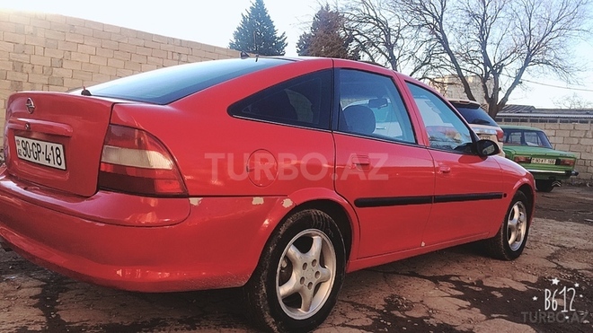 Opel Vectra 1996, 230,000 km - 2.0 l - Bakı