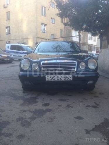Mercedes E 240 1998, 220,000 km - 2.6 l - Bakı