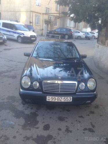 Mercedes E 240 1998, 220,000 km - 2.6 l - Bakı