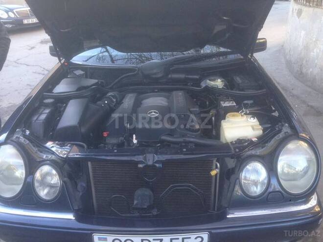 Mercedes E 240 1998, 220,000 km - 2.6 l - Bakı