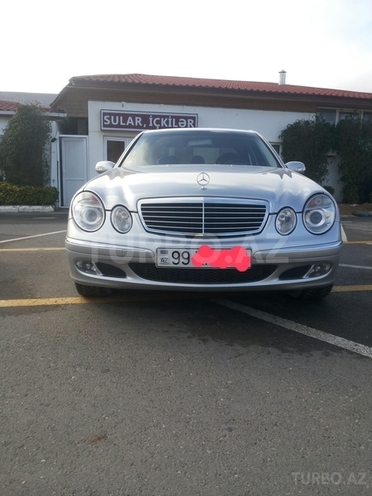 Mercedes E 270 2002, 323,000 km - 2.7 л - Bakı