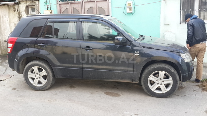 Suzuki Grand Vitara 2006, 139,000 km - 2.7 l - Bakı