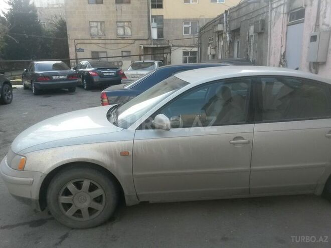 Volkswagen Passat 1999, 360,000 km - 2.8 л - Bakı