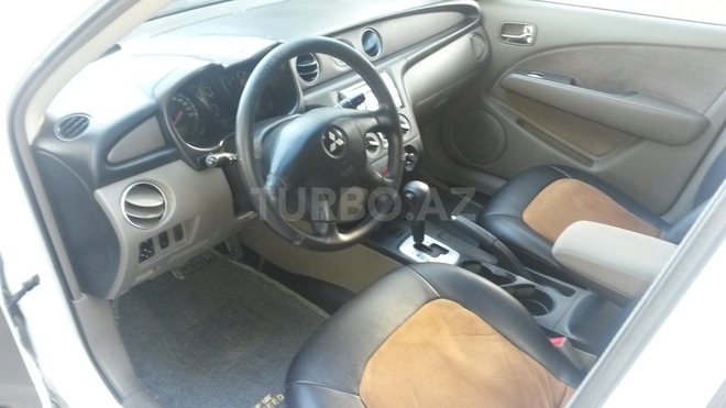 Mitsubishi Outlander 2003, 189,000 km - 2.0 л - Sumqayıt