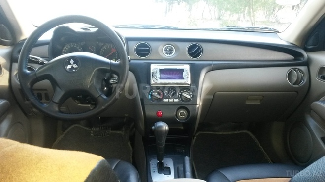 Mitsubishi Outlander 2003, 189,000 km - 2.0 л - Sumqayıt