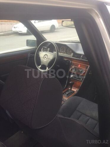 Mercedes E 200 1994, 350,000 km - 2.0 l - Bakı