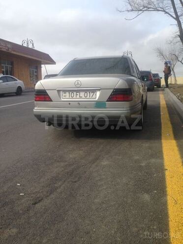Mercedes E 200 1994, 350,000 km - 2.0 l - Bakı