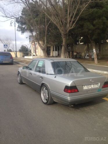 Mercedes E 200 1994, 350,000 km - 2.0 l - Bakı