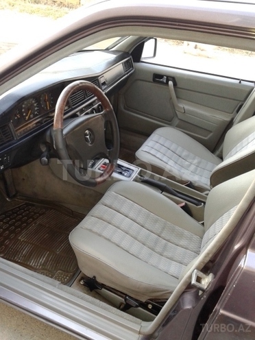 Mercedes 190 1992, 390,000 km - 1.8 l - Bakı