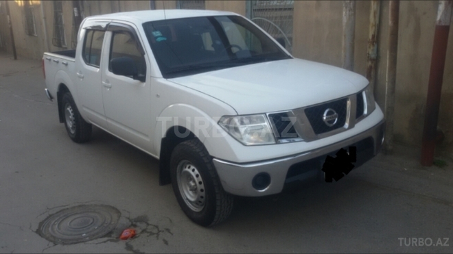 Nissan Navara 2011, 170,000 km - 2.5 l - Bakı