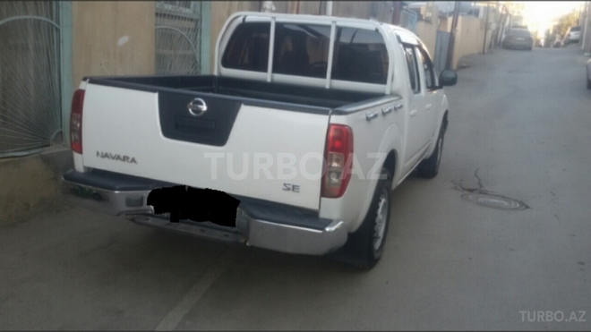 Nissan Navara 2011, 170,000 km - 2.5 l - Bakı