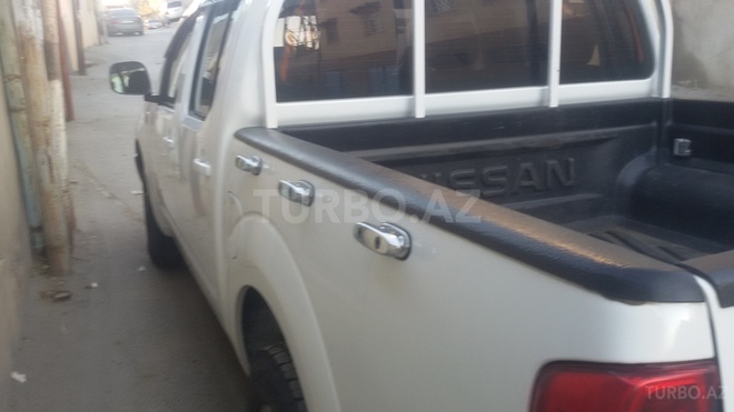 Nissan Navara 2011, 170,000 km - 2.5 l - Bakı