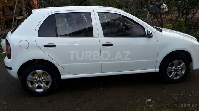 Skoda Fabia 2007, 2,456,870 km - 1.2 l - Naxçıvan