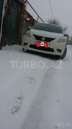 Nissan Sunny 2013, 118,000 km - 0.2 л - Bakı