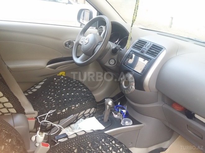 Nissan Sunny 2013, 118,000 km - 0.2 л - Bakı
