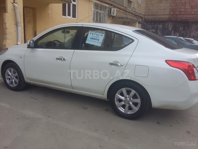 Nissan Sunny 2013, 118,000 km - 0.2 л - Bakı