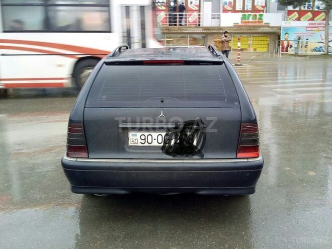 Mercedes C 220 1999, 219,000 km - 2.2 l - Bakı