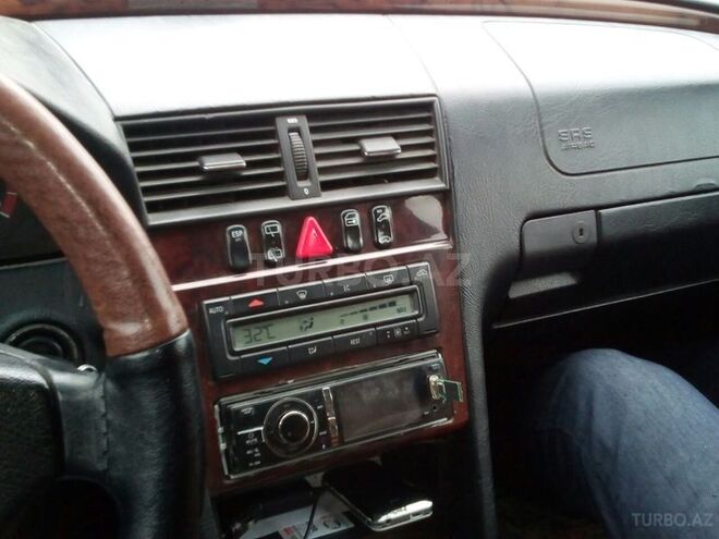 Mercedes C 220 1999, 219,000 km - 2.2 l - Bakı