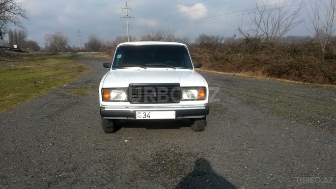 LADA (VAZ) 2107 2007, 130,000 km - 1.6 l - Qax