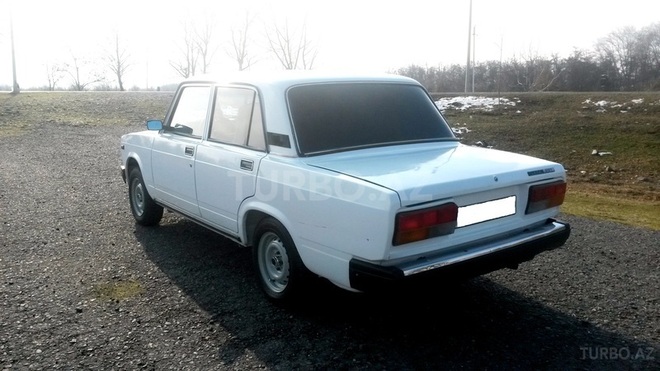 LADA (VAZ) 2107 2007, 130,000 km - 1.6 l - Qax