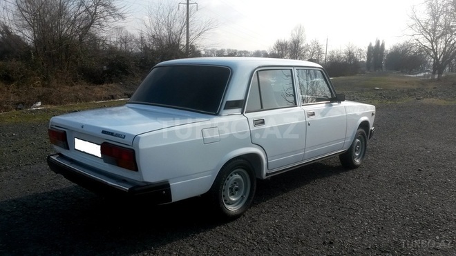 LADA (VAZ) 2107 2007, 130,000 km - 1.6 l - Qax