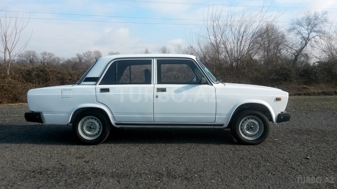LADA (VAZ) 2107 2007, 130,000 km - 1.6 l - Qax