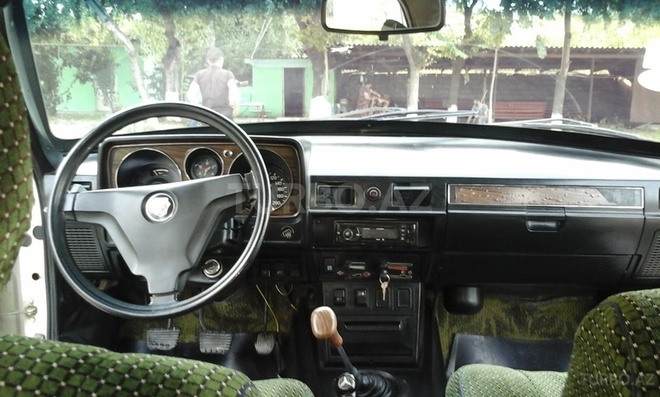 GAZ 24-10 1990, 1,700,000 km - 2.4 l - Kürdəmir