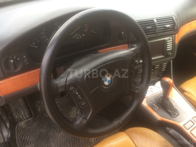 BMW 528 1999, 230,000 km - 2.8 l - Bakı