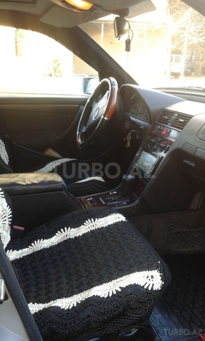 Mercedes C 180 1999, 287,000 km - 1.8 л - Bakı